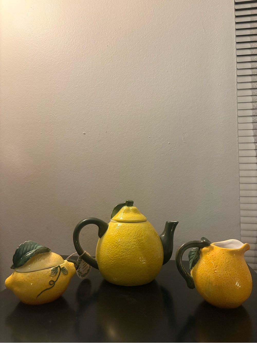 3 Piece lemon Teapot,creamer and Sugar Bowl The lemon Collection by Corner Ruby - Picture 2 of 2